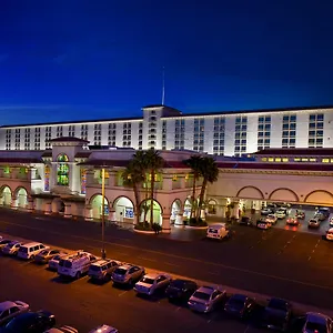 Gold Coast And Casino Semesteranläggning (resort)